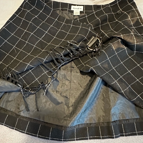 David N Wool Blend Black Windowpane Wrap Skirt Faux Leather Fringe Detail. 10. - Picture 8 of 15